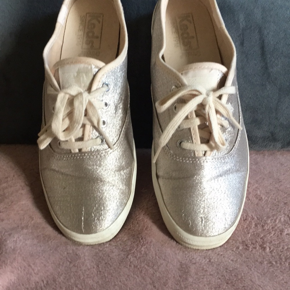 GOLD Keds - Women’s 7